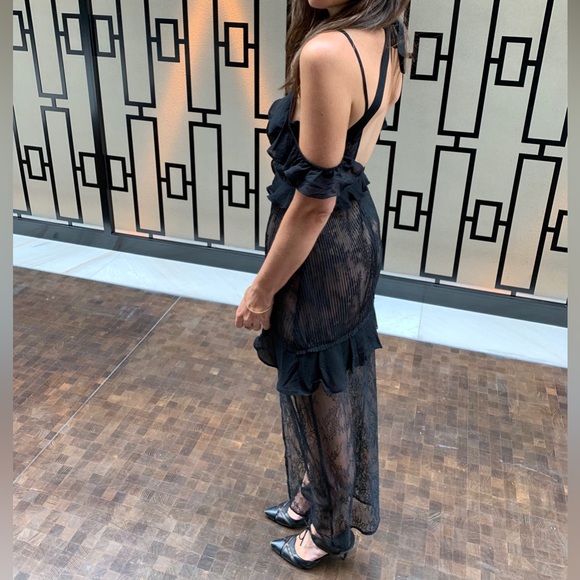 For Love & Lemons off shoulder lace Midi Dress size M - worn once - Picture 4 of 5